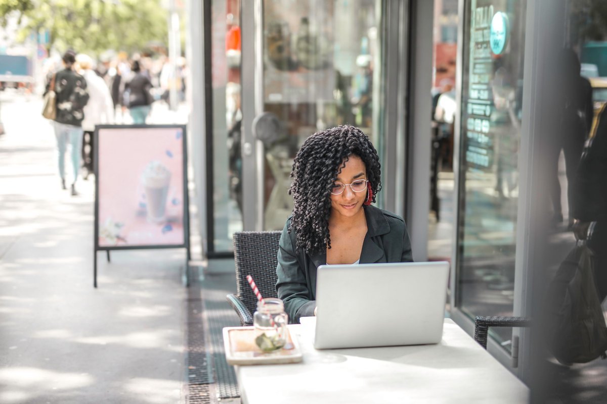 How to Create Professional Invoices Online